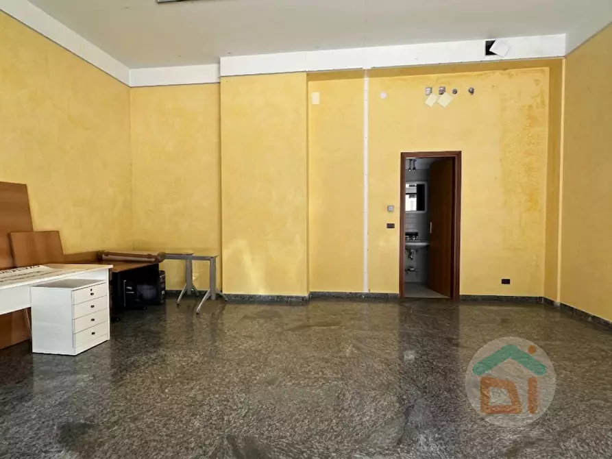 Immagine 2 di Negozio in vendita  in Via Vincenzo Bellini a Gorizia