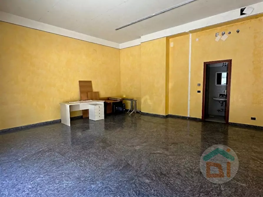 Immagine 18 di Negozio in vendita  in Via Vincenzo Bellini a Gorizia