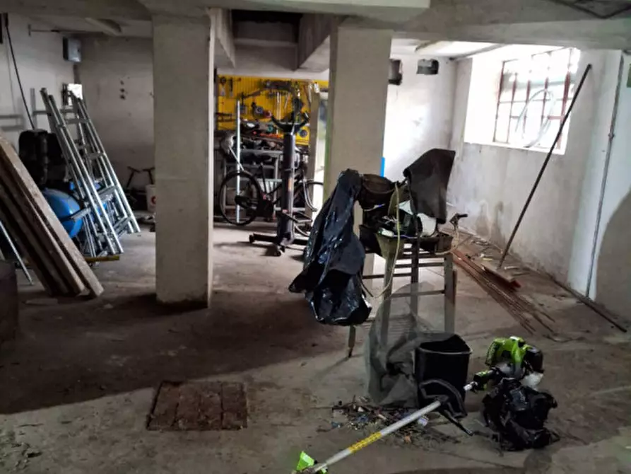 Immagine 5 di Laboratorio in vendita  in Via Clementel a Lavis