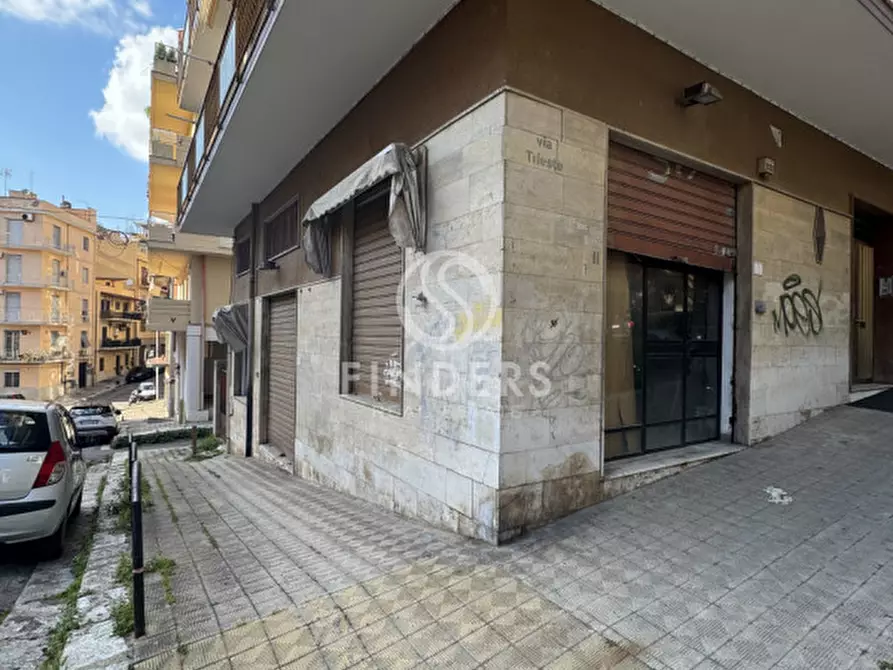 Immagine 1 di Magazzino in vendita  in via genova snc a Reggio Di Calabria