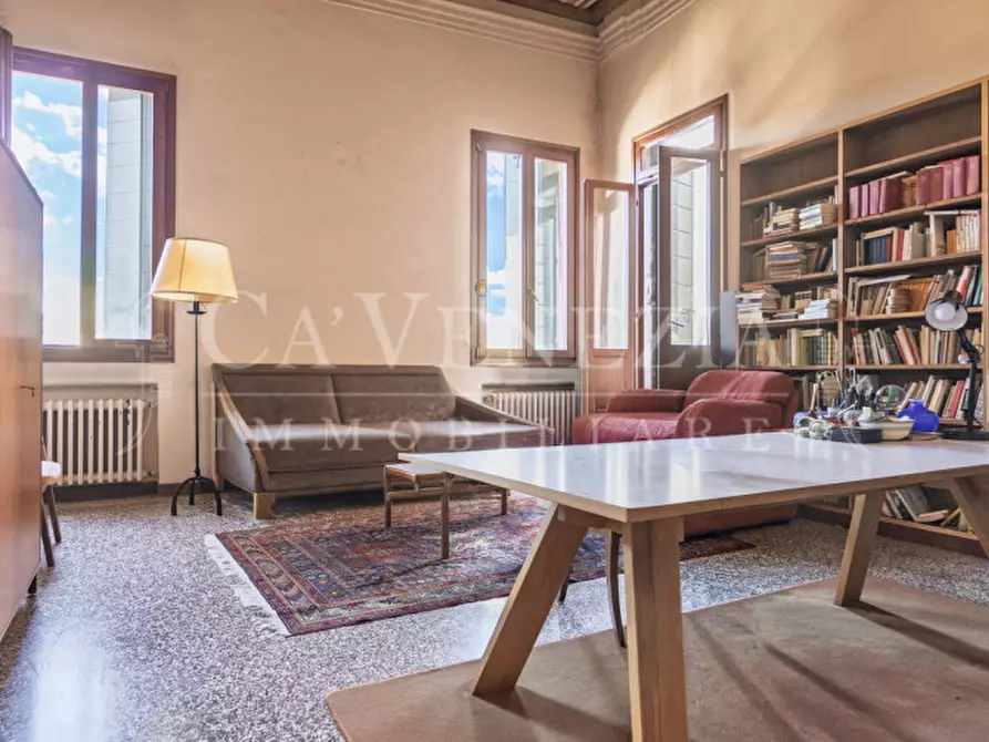 Immagine 5 di Appartamento in vendita  a Venezia
