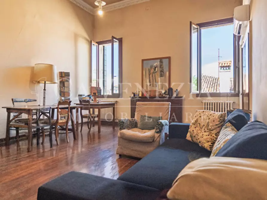 Immagine 11 di Appartamento in vendita  a Venezia