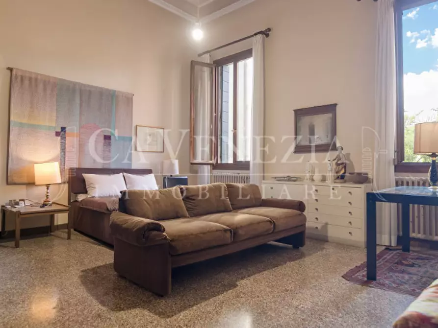 Immagine 15 di Appartamento in vendita  a Venezia