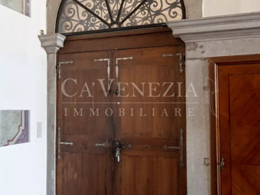 Immagine 17 di Appartamento in vendita  a Venezia