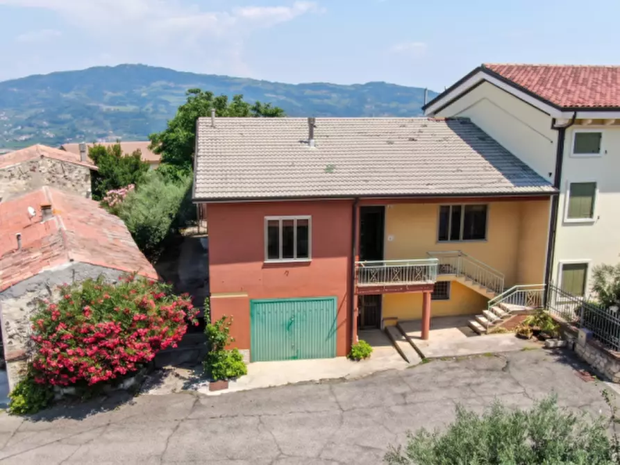 Immagine 1 di Casa indipendente in vendita  a Soave