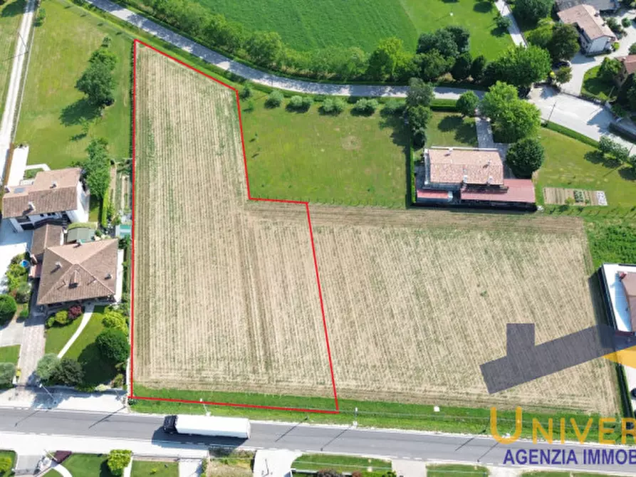 Immagine 1 di Terreno in vendita  a Loreggia