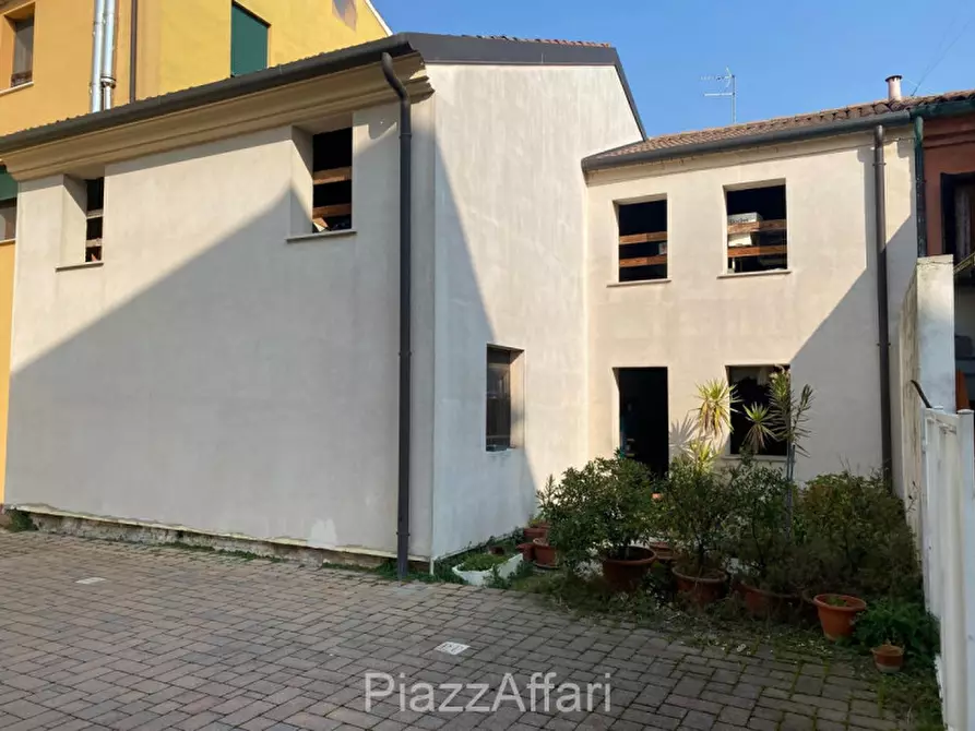 Immagine 1 di Casa indipendente in vendita  in Via Castello a Piove Di Sacco