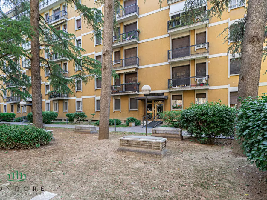 Immagine 7 di Appartamento in vendita  in via Giuseppe Mazzini a Bologna