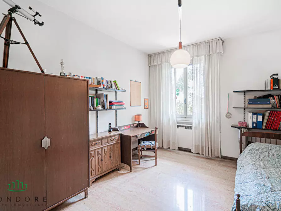 Immagine 37 di Appartamento in vendita  in via Giuseppe Mazzini a Bologna