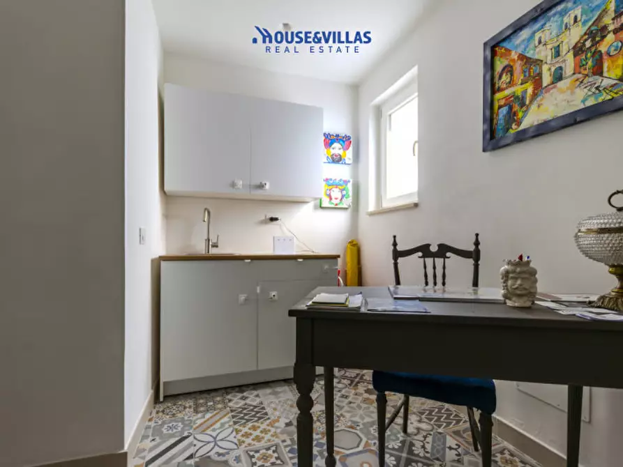 Immagine 9 di Casa indipendente in vendita  in Via Galileo Galilei a Noto