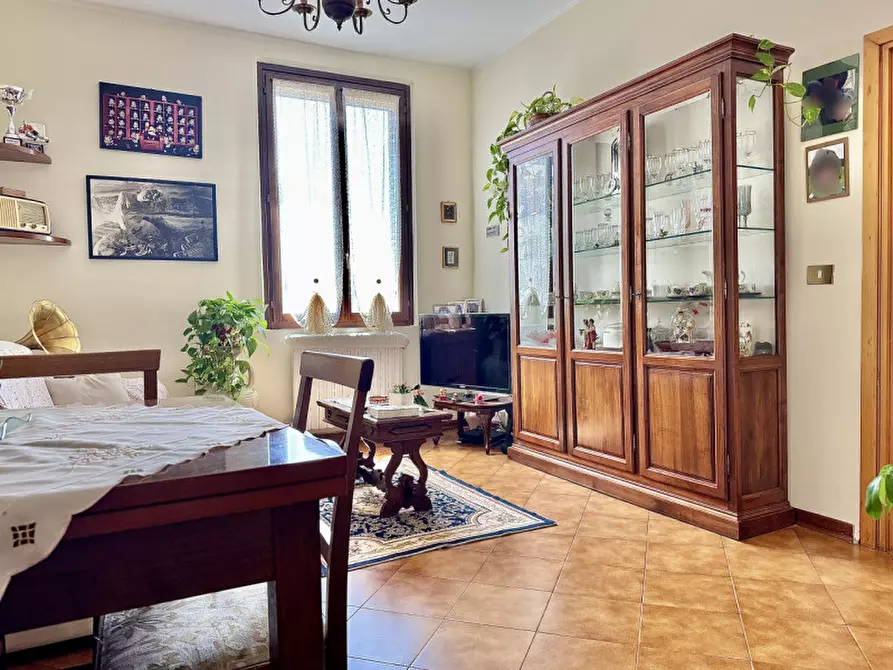 Immagine 3 di Appartamento in vendita  in Via Ulisse Corazza 7 a Parma