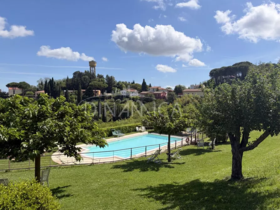 Immagine 5 di Hotel in vendita  a Crespina Lorenzana