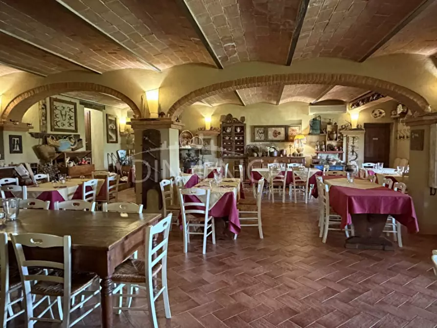 Immagine 12 di Hotel in vendita  a Crespina Lorenzana