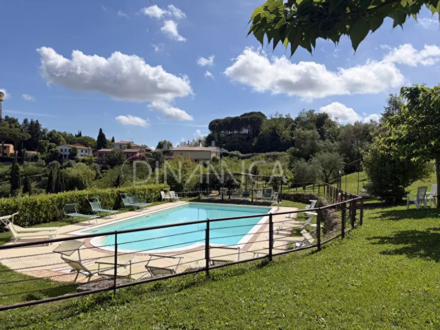 Immagine 18 di Hotel in vendita  a Crespina Lorenzana