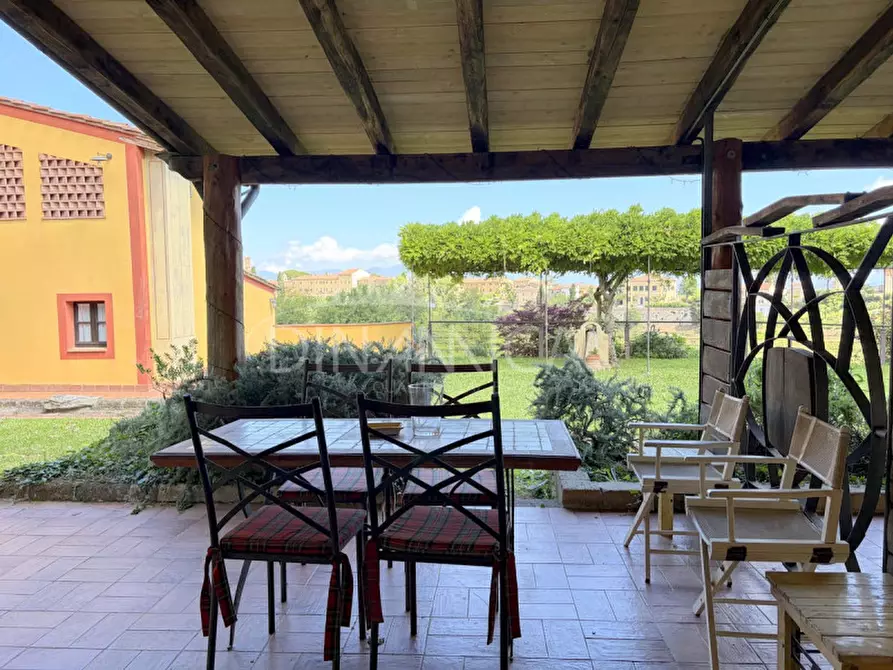 Immagine 42 di Hotel in vendita  a Crespina Lorenzana