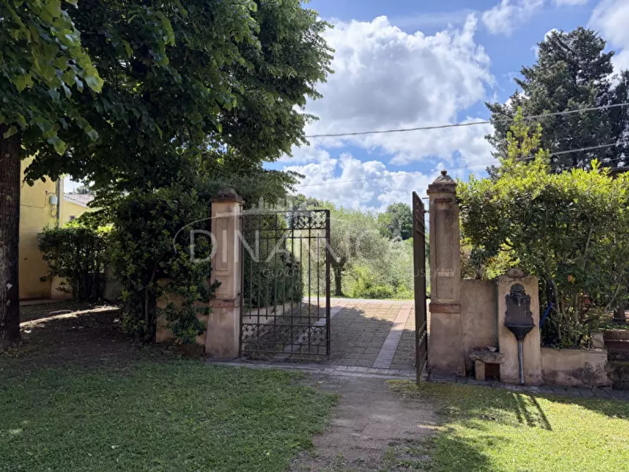 Immagine 48 di Hotel in vendita  a Crespina Lorenzana