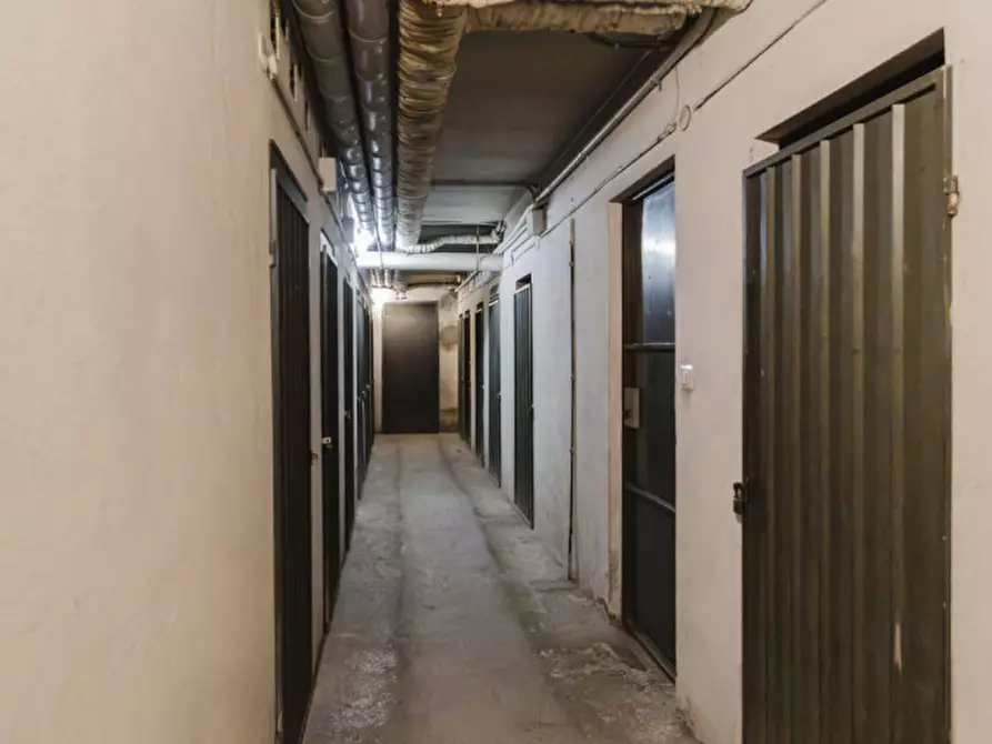 Immagine 28 di Appartamento in vendita  in Strada Farini, 71 a Parma