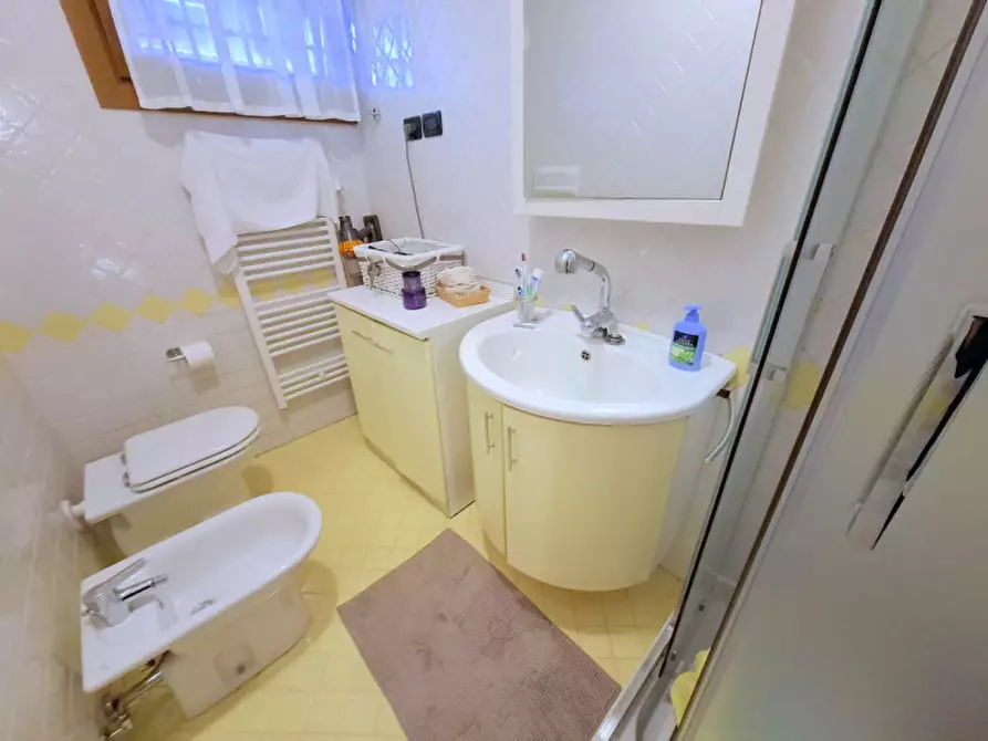 Immagine 8 di Casa trifamiliare in vendita  in Via Cristoforo Colombo a Villafranca Padovana