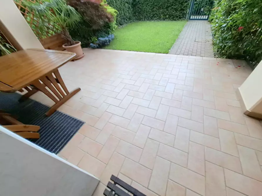 Immagine 28 di Casa trifamiliare in vendita  in Via Cristoforo Colombo a Villafranca Padovana