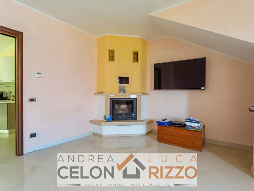 Immagine 4 di Casa bifamiliare in vendita  in Via Roma a Pozzonovo