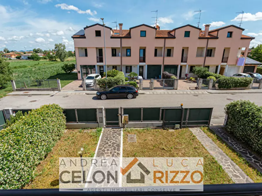 Immagine 25 di Casa bifamiliare in vendita  in Via Roma a Pozzonovo