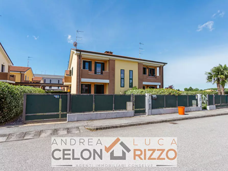 Immagine 38 di Casa bifamiliare in vendita  in Via Roma a Pozzonovo