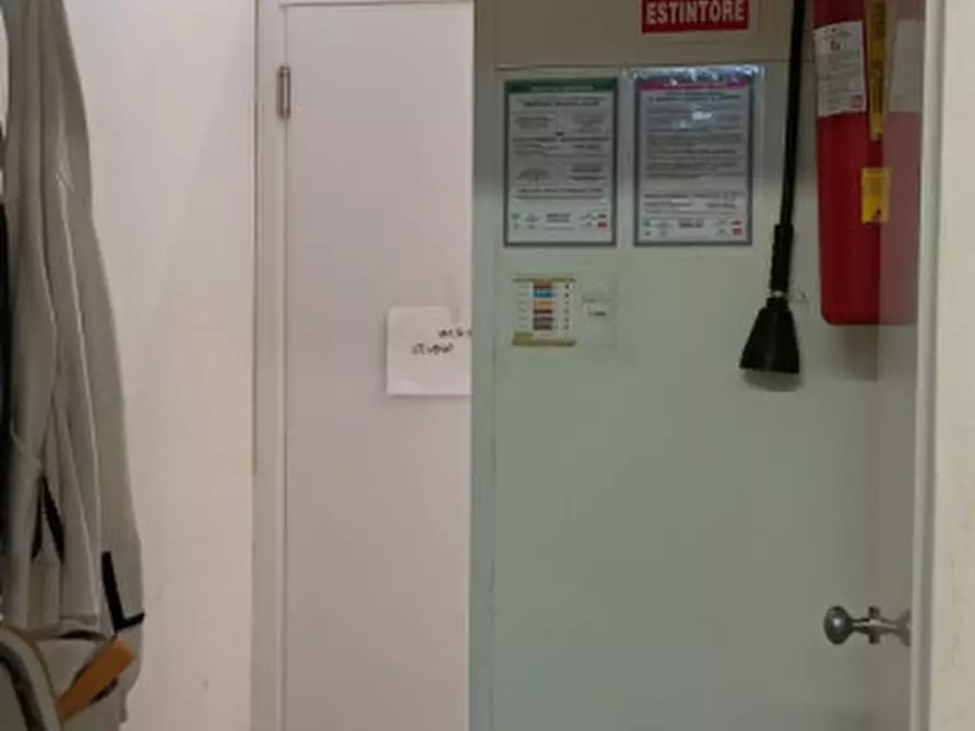 Immagine 6 di Attività commerciale in affitto  in VIA ROMA a Bagno A Ripoli
