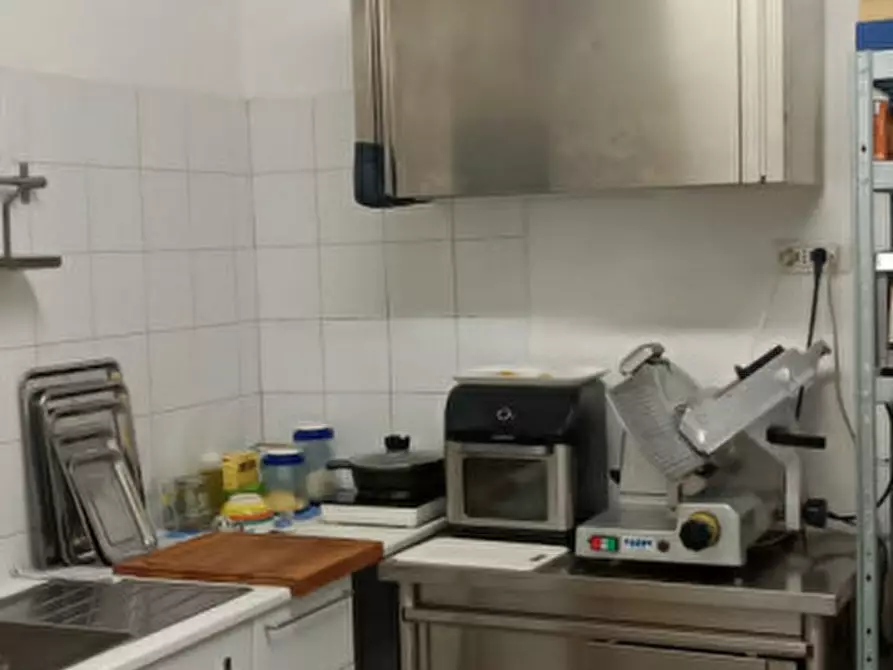 Immagine 9 di Attività commerciale in affitto  in VIA ROMA a Bagno A Ripoli