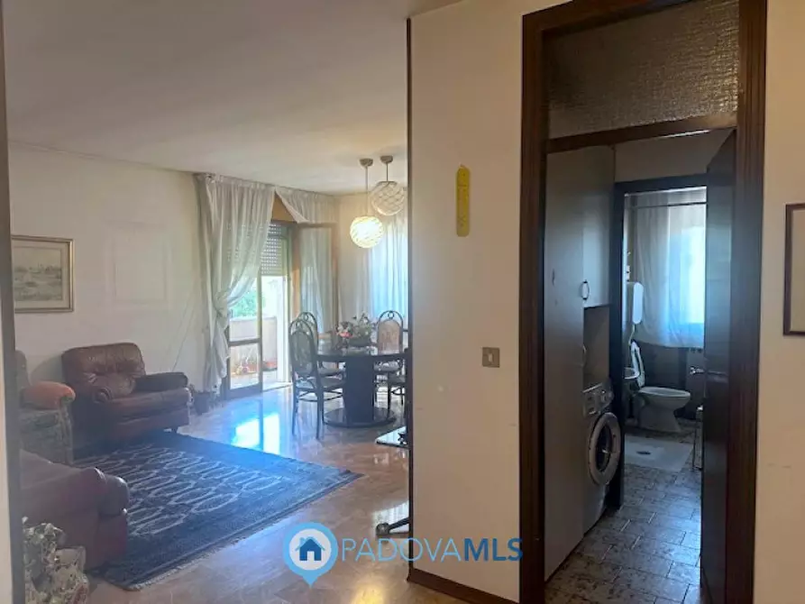 Immagine 12 di Appartamento in vendita  in Via Emilia 36 a Rubano