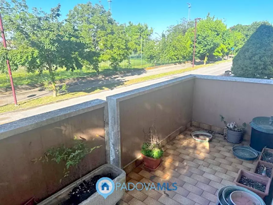 Immagine 25 di Appartamento in vendita  in Via Emilia 36 a Rubano
