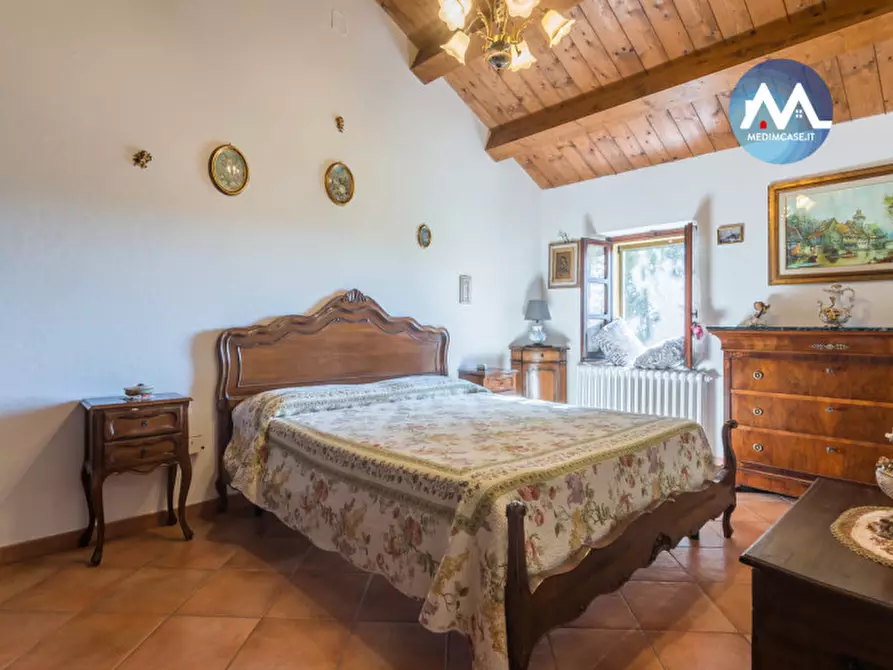 Immagine 21 di Rustico / casale in vendita  in strada montebacchino a Pesaro
