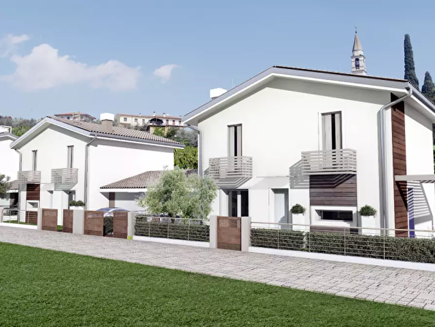 Immagine 1 di Casa indipendente in vendita  in Via Ragazzi del '99 a Castegnero