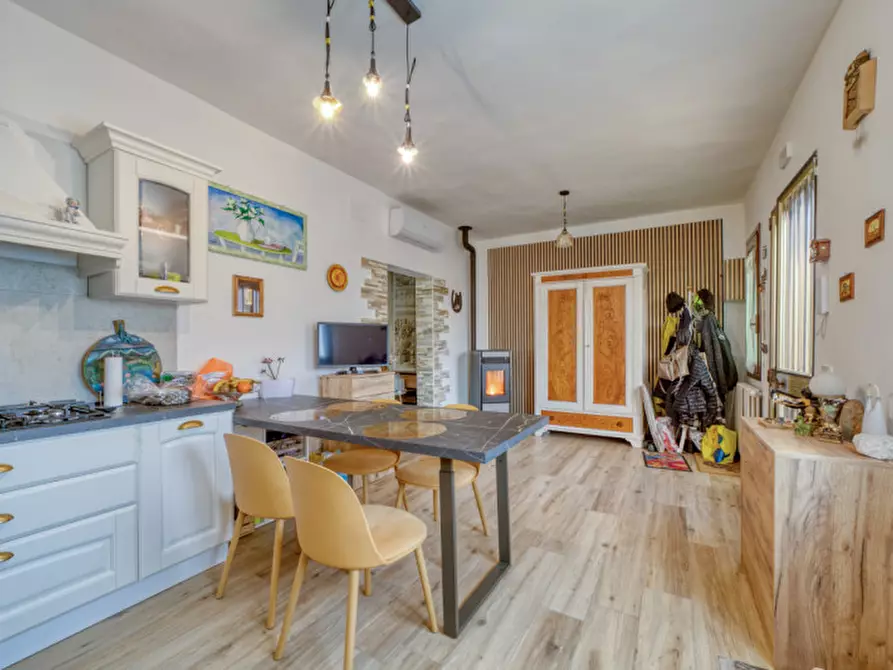 Immagine 1 di Casa trifamiliare in vendita  in Via Roma a Villafranca Padovana