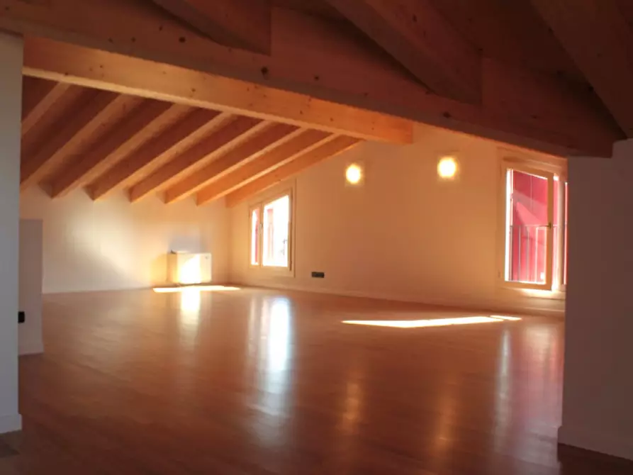 Immagine 5 di Casa bifamiliare in affitto  in via Dei Castagni a Teolo