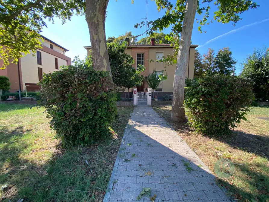 Immagine 3 di Appartamento in affitto  in Via Carlo Lugli a Carpi