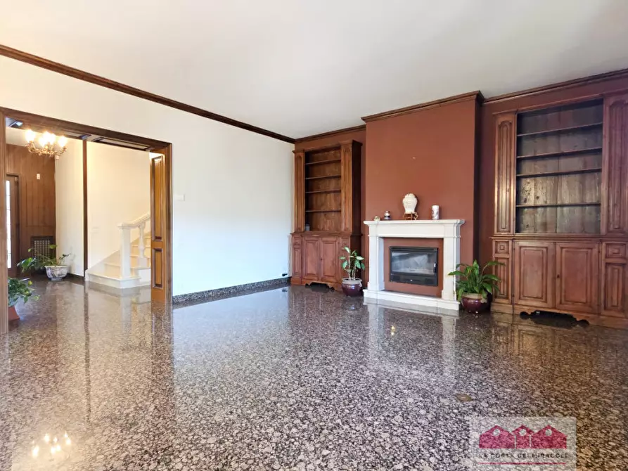 Immagine 4 di Villa in vendita  in Via Silvio Pellico a Caldogno