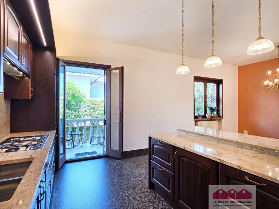 Immagine 6 di Villa in vendita  in Via Silvio Pellico a Caldogno