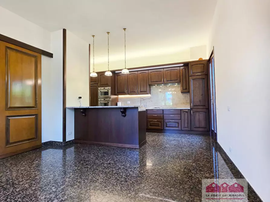 Immagine 9 di Villa in vendita  in Via Silvio Pellico a Caldogno