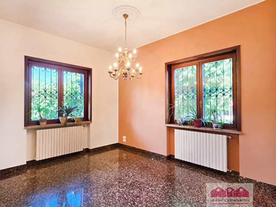 Immagine 10 di Villa in vendita  in Via Silvio Pellico a Caldogno