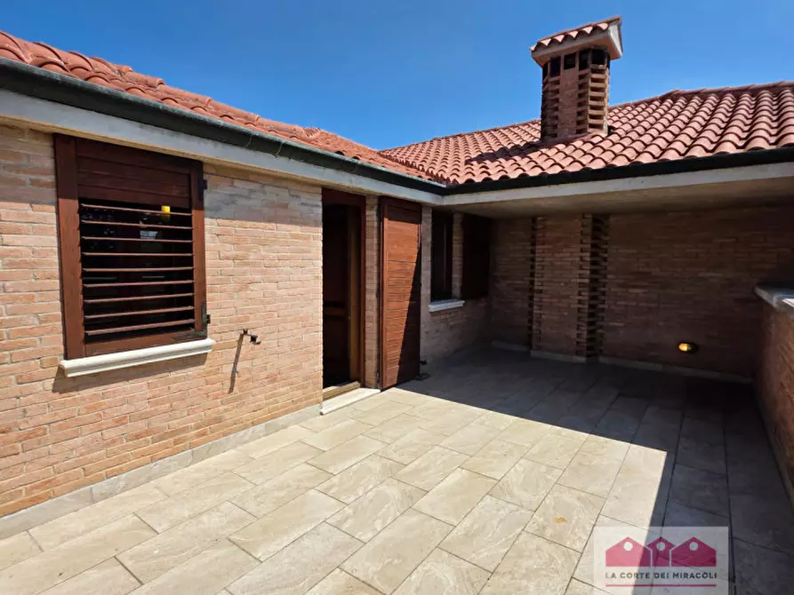 Immagine 26 di Villa in vendita  in Via Silvio Pellico a Caldogno