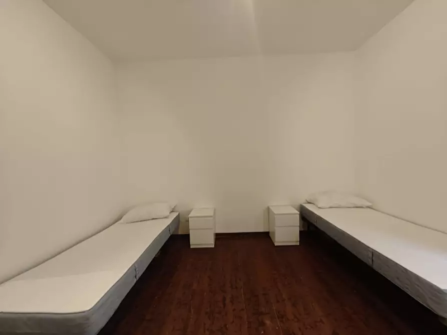 Immagine 7 di Camera in affitto  in via Valdonica a Bologna