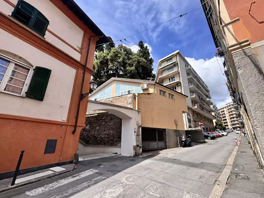 Immagine 13 di Appartamento in vendita  in parco villa rossi a Genova