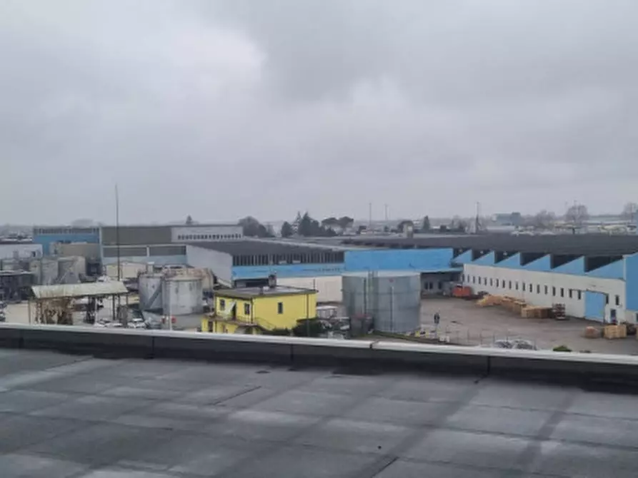 Immagine 23 di Capannone industriale in vendita  in via prasecco a Pordenone