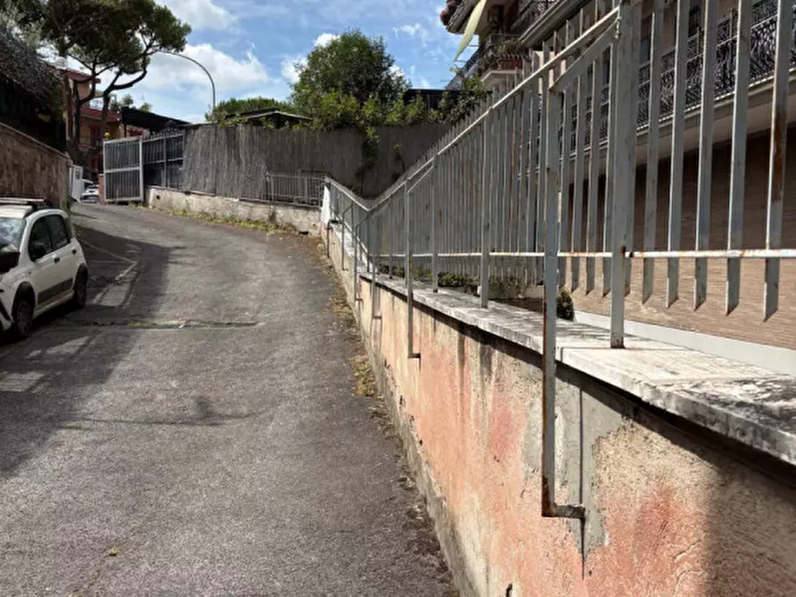 Immagine 5 di Garage in vendita  in Via Virginia Agnelli a Roma