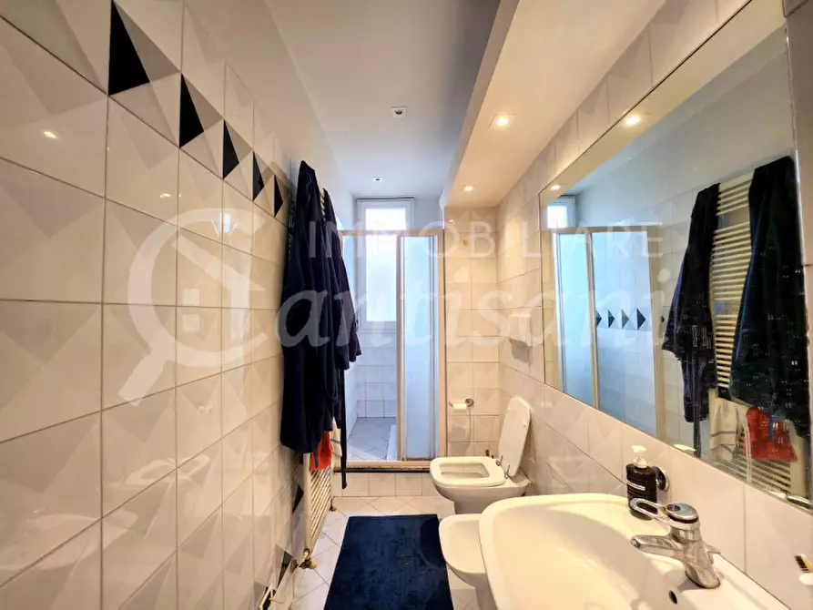 Immagine 13 di Appartamento in vendita  in Via Giovanni Fabbroni a Firenze