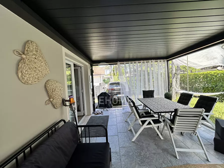 Immagine 2 di Casa bifamiliare in vendita  in Viale delle Palme a Lignano Sabbiadoro