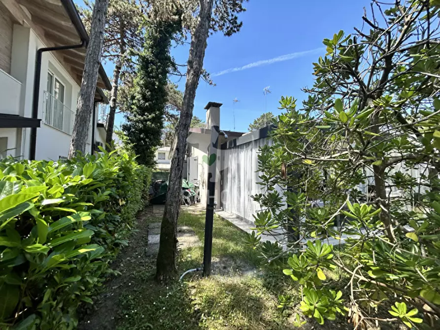Immagine 5 di Casa bifamiliare in vendita  in Viale delle Palme a Lignano Sabbiadoro