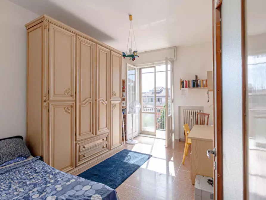 Immagine 10 di Appartamento in vendita  in Via Emilia Levante 118 a Bologna