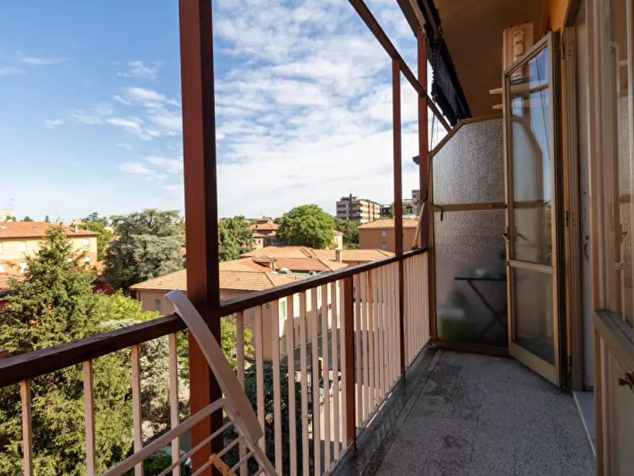 Immagine 12 di Appartamento in vendita  in Via Emilia Levante 118 a Bologna