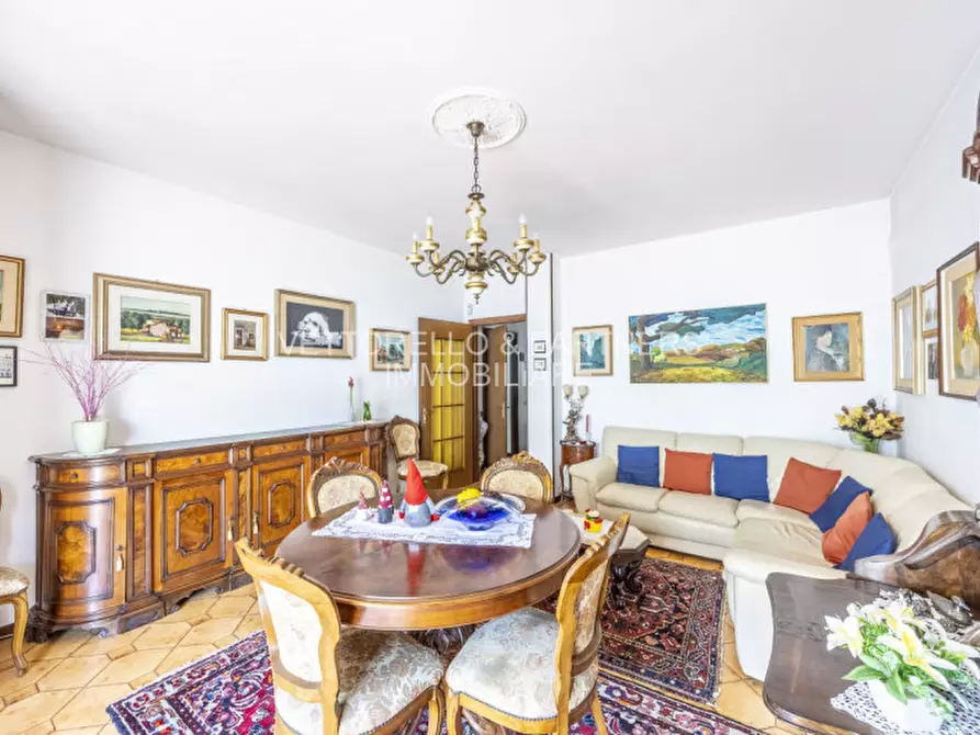 Immagine 1 di Appartamento in vendita  in via e.mattei a Venezia
